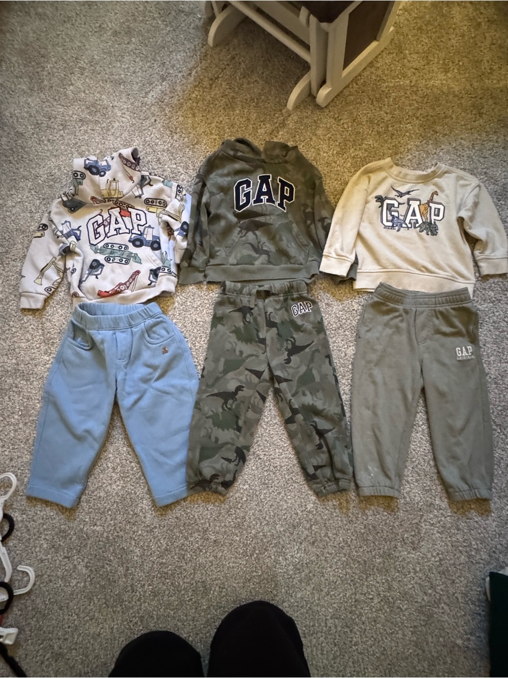 GAP Kids sweatsuit bundle